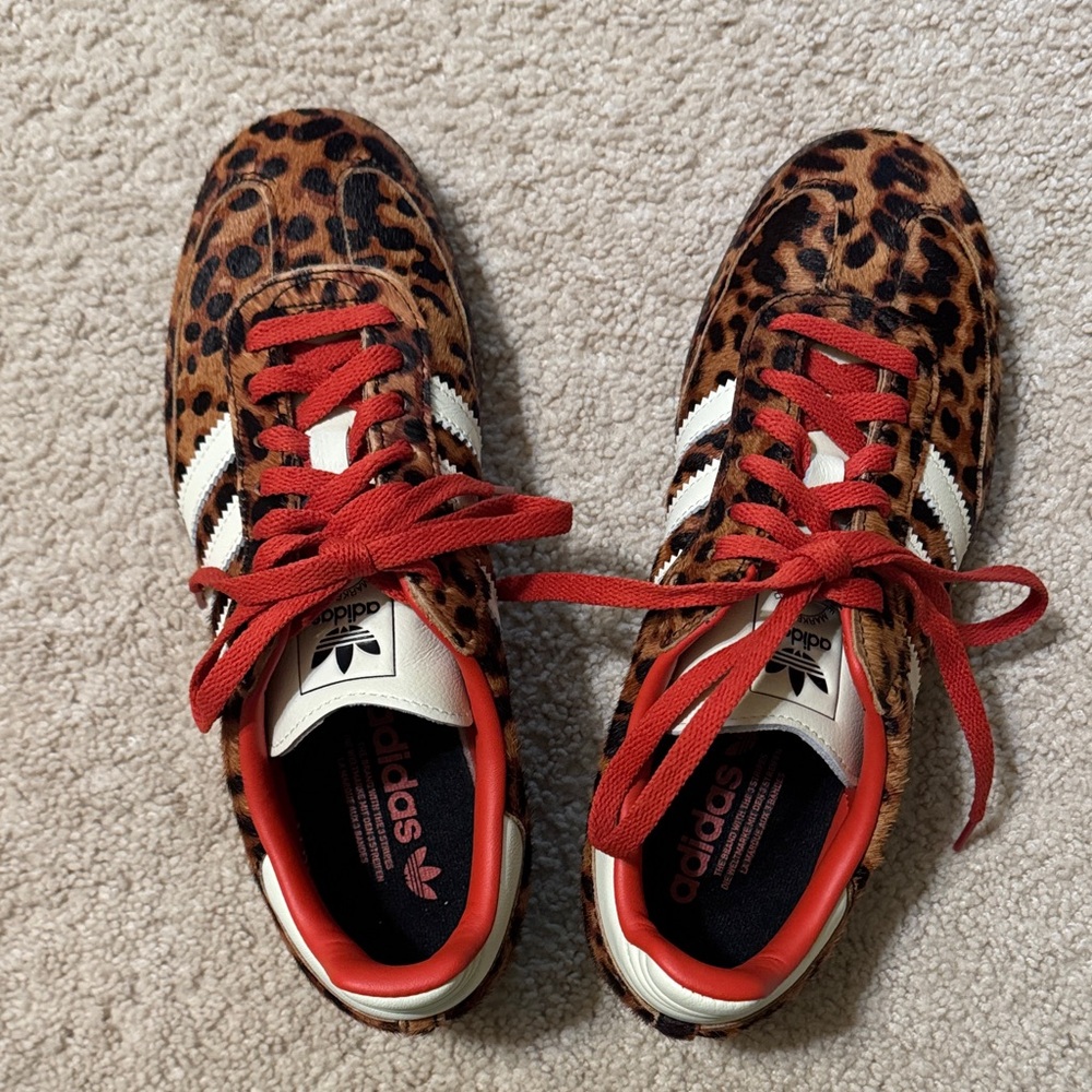 Adidas Leopard Pattern Sneakers with Red Accents 8.5 Women’s